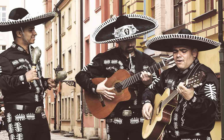 mariachis_en_atlixco_xv_años